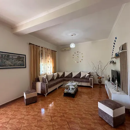Leo * Vlorë